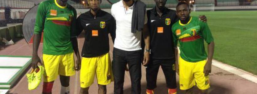 Ambassadeur de l'Equipe Nationale, Frédéric Oumar Kanouté était à Blida pour soutenir ses cadets